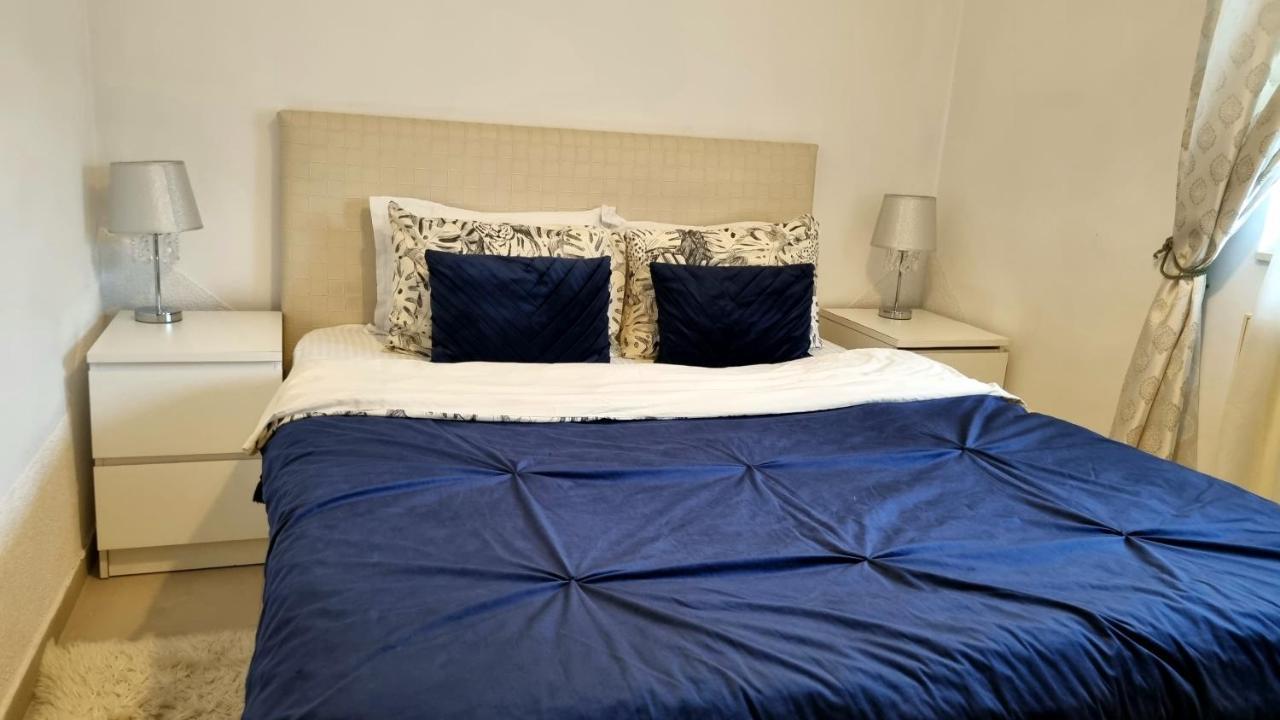 Charm 2 Palas Apartment Iasi Ngoại thất bức ảnh