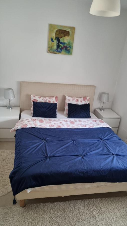 Charm 2 Palas Apartment Iasi Ngoại thất bức ảnh